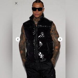 NOVAMEN Men's Shiny Black Quilted Vest